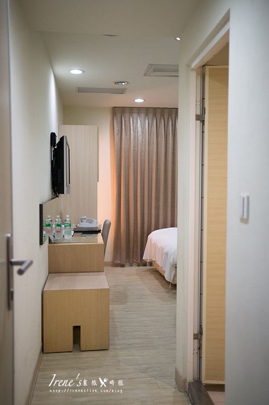 【台中】近一中商圈/平價大空間的旅店/房間內就有飲水機/免費腳踏車租借/附免費早餐.創意時尚旅店 【台中】近一中商圈/平價大空間的旅店/房間內就有飲水機/免費腳踏車租借/附免費早餐.創意時尚旅店