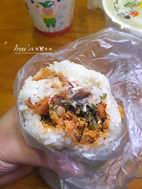 【蘆洲】蘆洲監理所對面/早餐攤販/泰式打抛豬也能包進飯糰裡/海陸口味讓你一次雙享.胖媽咪創意飯糰 【蘆洲】蘆洲監理所對面/早餐攤販/泰式打抛豬也能包進飯糰裡/海陸口味讓你一次雙享.胖媽咪創意飯糰