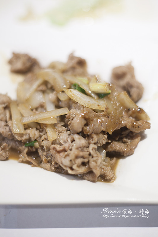 【三重】依不同食材有不同醬料,不會每種吃起來都是一樣的味道.鐵板神蒜-鐵板燒 【三重】依不同食材有不同醬料,不會每種吃起來都是一樣的味道.鐵板神蒜-鐵板燒