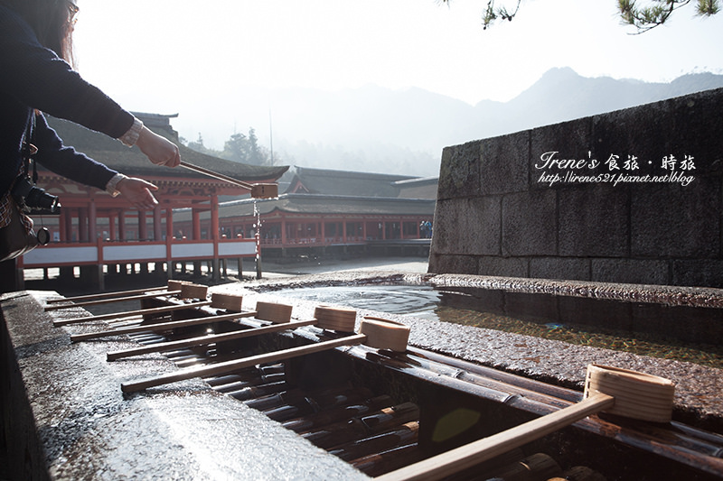 【廣島－景點】日本三景之一/世界文化遺產/建於海上的神社/潮起潮落的海上大鳥居．嚴島神社