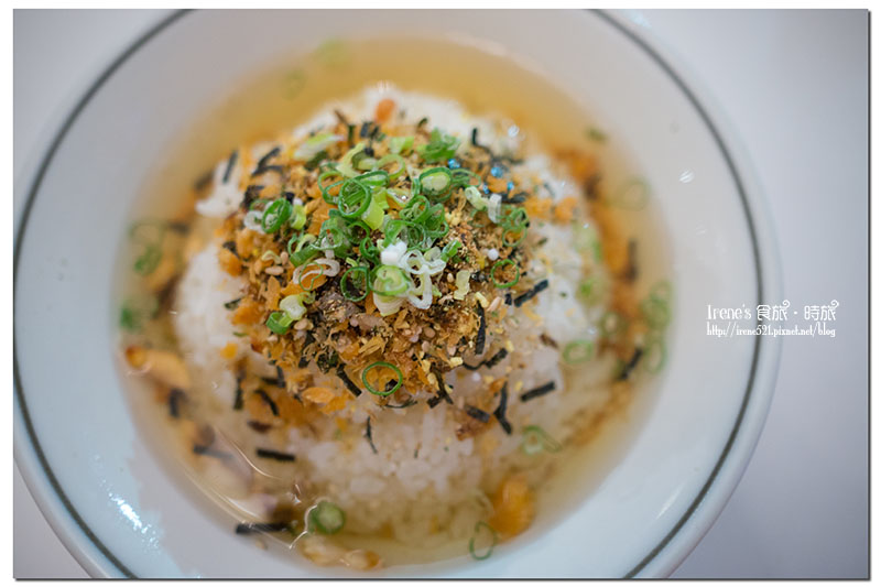 【三重】定食/串燒/炸物/越光米飯．味自鰻/加映茶爾思創意茶飲．蝶豆花 (味自鰻已歇業)