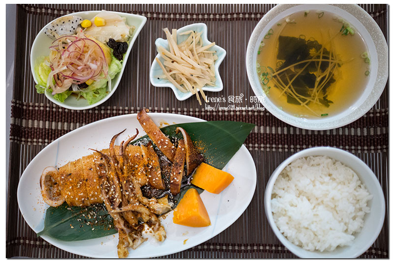 【三重】定食/串燒/炸物/越光米飯．味自鰻/加映茶爾思創意茶飲．蝶豆花 (味自鰻已歇業)
