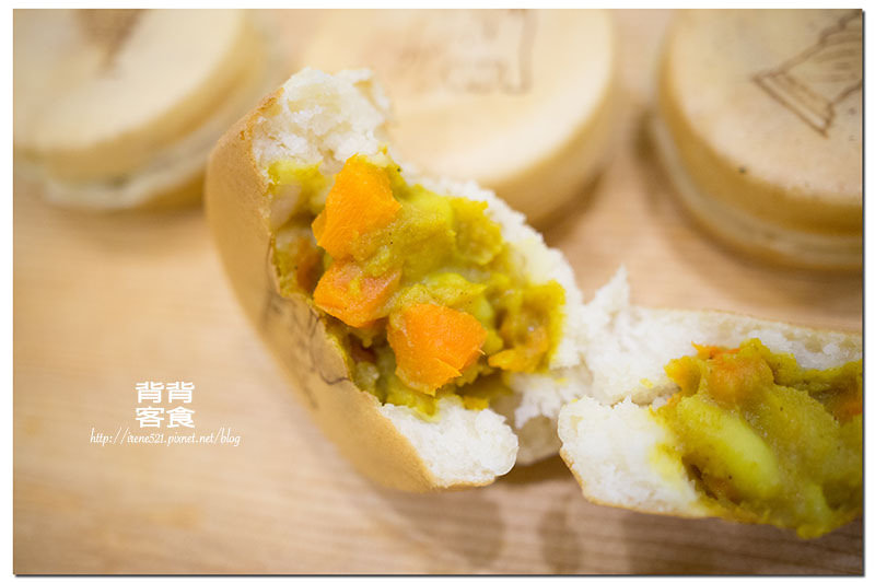 【三重】異國味的車輪餅,帶你遨遊世界.背背客食Backpackers 【三重】異國味的車輪餅,帶你遨遊世界.背背客食Backpackers