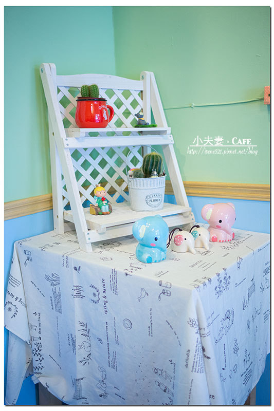 【三重】吃帕尼尼/鬆餅/喝咖啡還能順便手機包膜.小夫妻。Cafe 【三重】吃帕尼尼/鬆餅/喝咖啡還能順便手機包膜.小夫妻。Cafe
