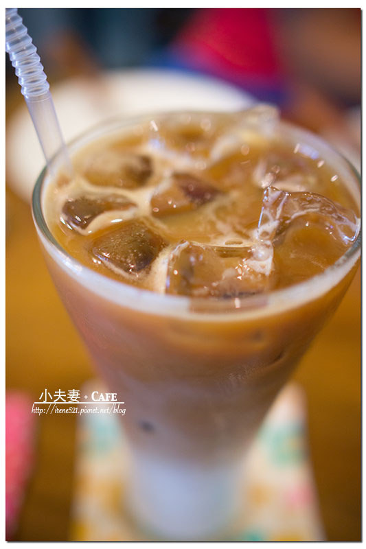 【三重】吃帕尼尼/鬆餅/喝咖啡還能順便手機包膜.小夫妻。Cafe 【三重】吃帕尼尼/鬆餅/喝咖啡還能順便手機包膜.小夫妻。Cafe