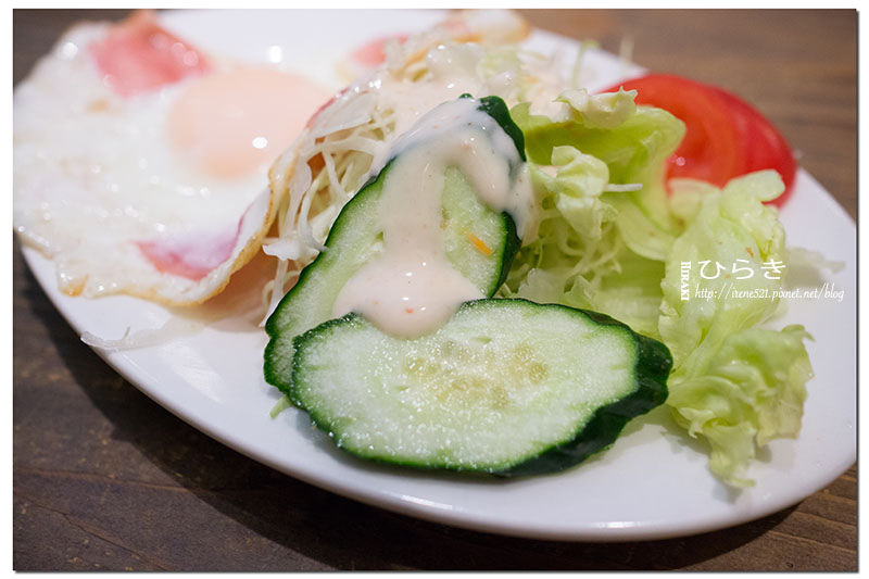 【名古屋-美食】懷舊老街中吃早餐,送的的吐司份量多又超好吃.Hiraki(ひらき) 【名古屋-美食】懷舊老街中吃早餐,送的的吐司份量多又超好吃.Hiraki(ひらき)