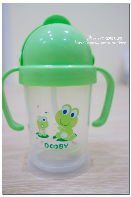 【嬰兒用品】幾乎每個寶寶都曾擁有過一個DOOBY大眼蛙神奇喝水杯 【嬰兒用品】幾乎每個寶寶都曾擁有過一個DOOBY大眼蛙神奇喝水杯
