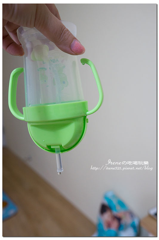 【嬰兒用品】幾乎每個寶寶都曾擁有過一個DOOBY大眼蛙神奇喝水杯 【嬰兒用品】幾乎每個寶寶都曾擁有過一個DOOBY大眼蛙神奇喝水杯