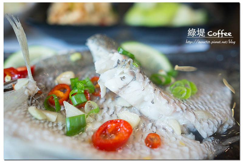【三重】物超所值的簡餐,另有鬆餅、炸物,姊妹相聚下午茶的好地方.綠堤Coffee 【三重】物超所值的簡餐,另有鬆餅、炸物,姊妹相聚下午茶的好地方.綠堤Coffee