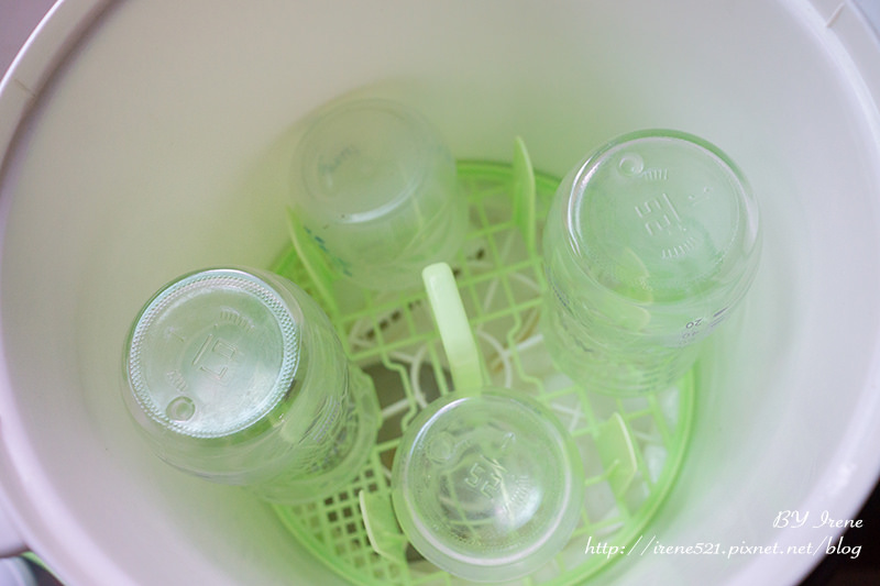【嬰兒用品】奶瓶消毒鍋.「Combi」V.S「nac nac」 【嬰兒用品】奶瓶消毒鍋.「Combi」V.S「nac nac」