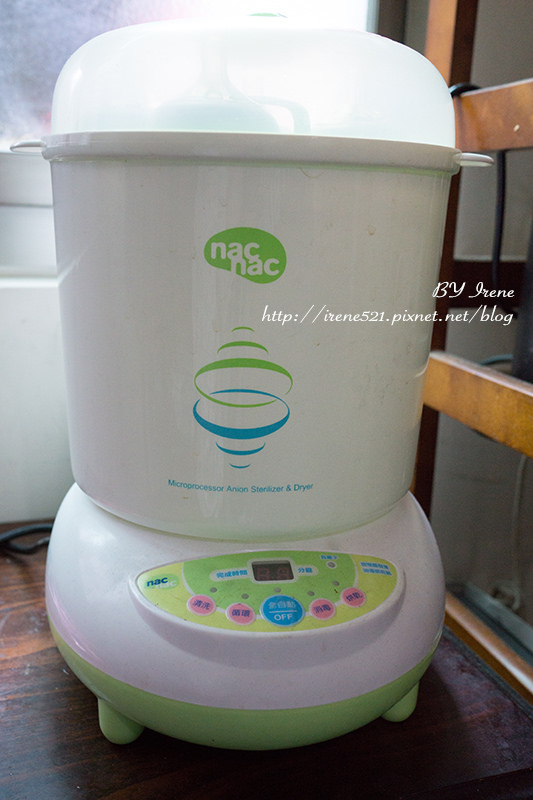 【嬰兒用品】奶瓶消毒鍋.「Combi」V.S「nac nac」 【嬰兒用品】奶瓶消毒鍋.「Combi」V.S「nac nac」
