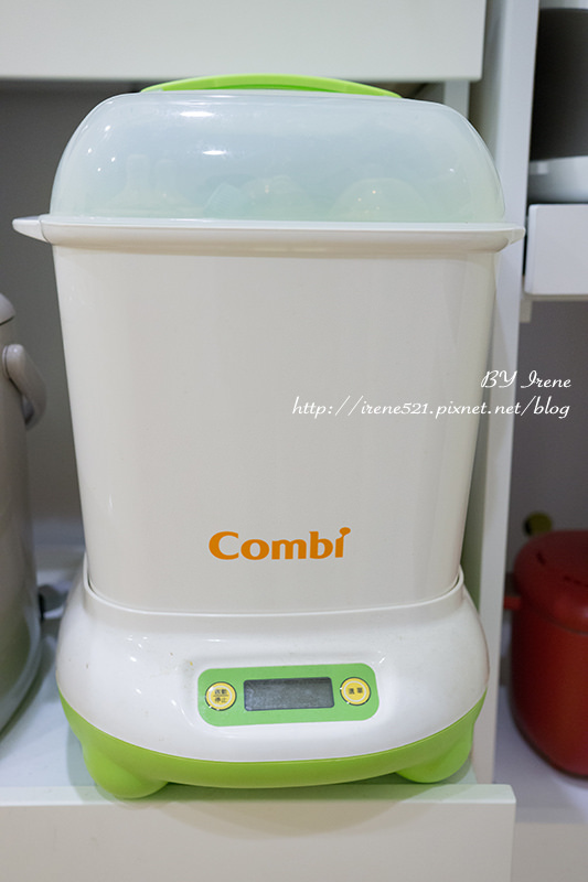 【嬰兒用品】奶瓶消毒鍋.「Combi」V.S「nac nac」 【嬰兒用品】奶瓶消毒鍋.「Combi」V.S「nac nac」