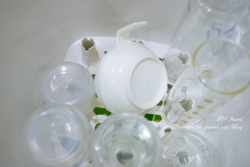 【嬰兒用品】奶瓶消毒鍋.「Combi」V.S「nac nac」 【嬰兒用品】奶瓶消毒鍋.「Combi」V.S「nac nac」