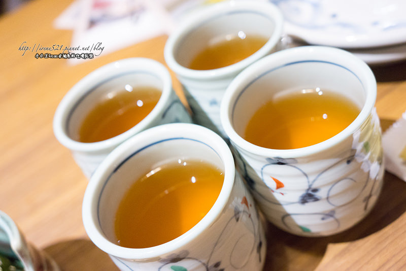 【台北信義區】墨魚豬排.巨大老虎蝦.炸肋眼牛排,陣容浩大.伊勢路-勝勢日式豬排 【台北信義區】墨魚豬排.巨大老虎蝦.炸肋眼牛排,陣容浩大.伊勢路-勝勢日式豬排