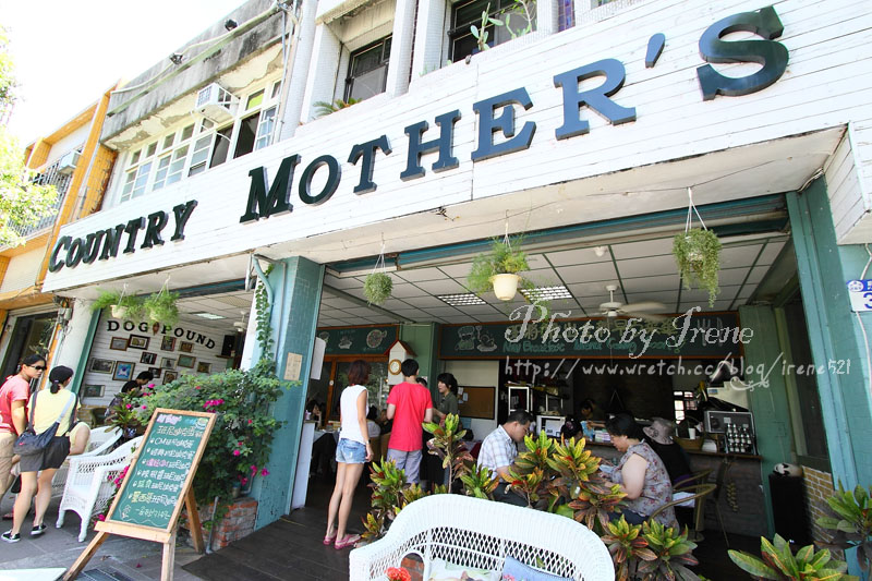 Country Mother's