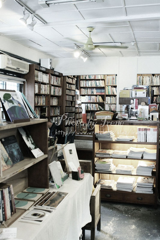 時光二手書店
