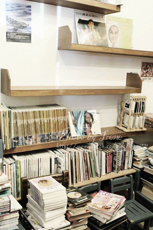 時光二手書店