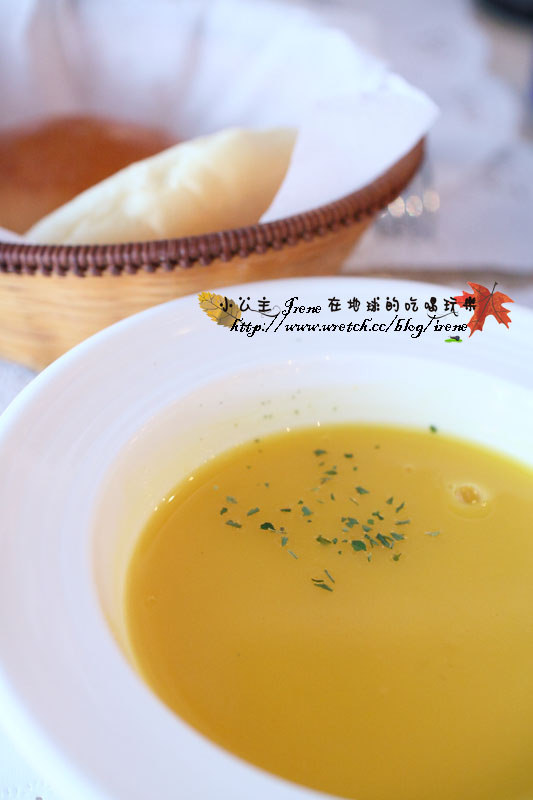 三隻母雞