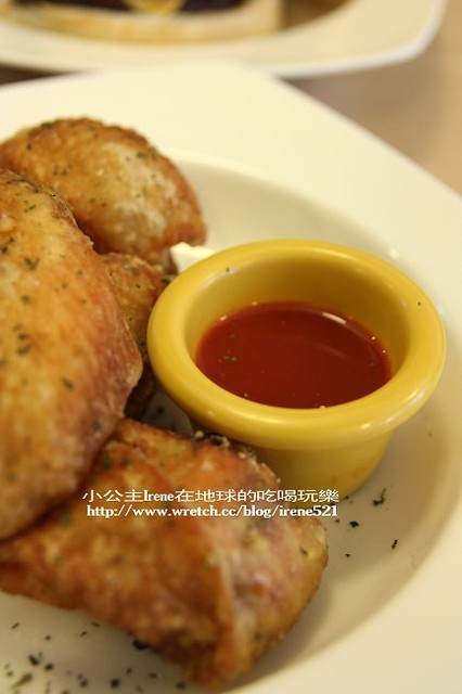 【台北松山區】邊看鯊魚邊吃漢堡.邁阿密漢堡 【台北松山區】邊看鯊魚邊吃漢堡.邁阿密漢堡