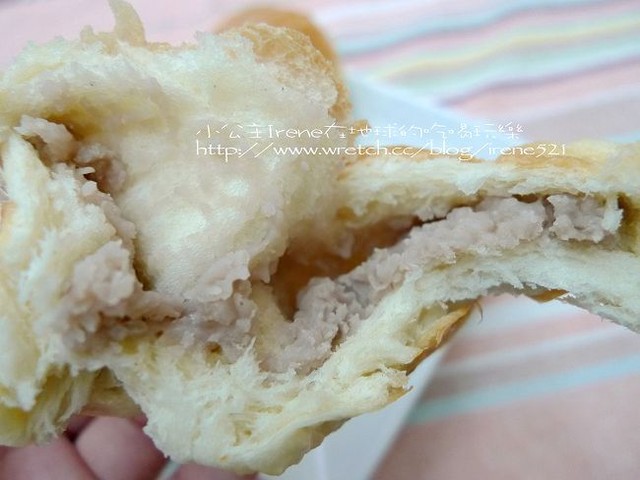 【八里】二訪渡船頭餅舖(大牛角麵包+小餐包+芋頭酥) 【八里】二訪渡船頭餅舖(大牛角麵包+小餐包+芋頭酥)