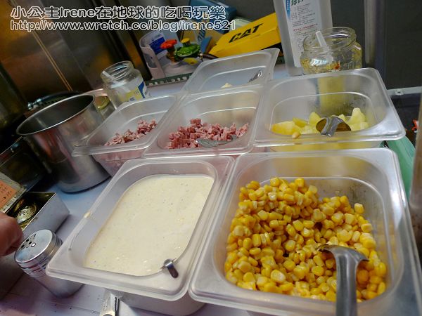 【士林夜市】東海爆米花+王記青草茶+超好吃馬鈴薯+郭家蔥油餅+もち餅屋日風烤麻糬 【士林夜市】東海爆米花+王記青草茶+超好吃馬鈴薯+郭家蔥油餅+もち餅屋日風烤麻糬