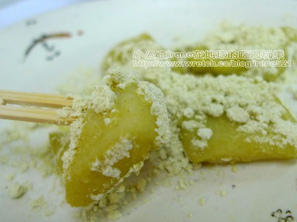 【士林夜市】東海爆米花+王記青草茶+超好吃馬鈴薯+郭家蔥油餅+もち餅屋日風烤麻糬 【士林夜市】東海爆米花+王記青草茶+超好吃馬鈴薯+郭家蔥油餅+もち餅屋日風烤麻糬