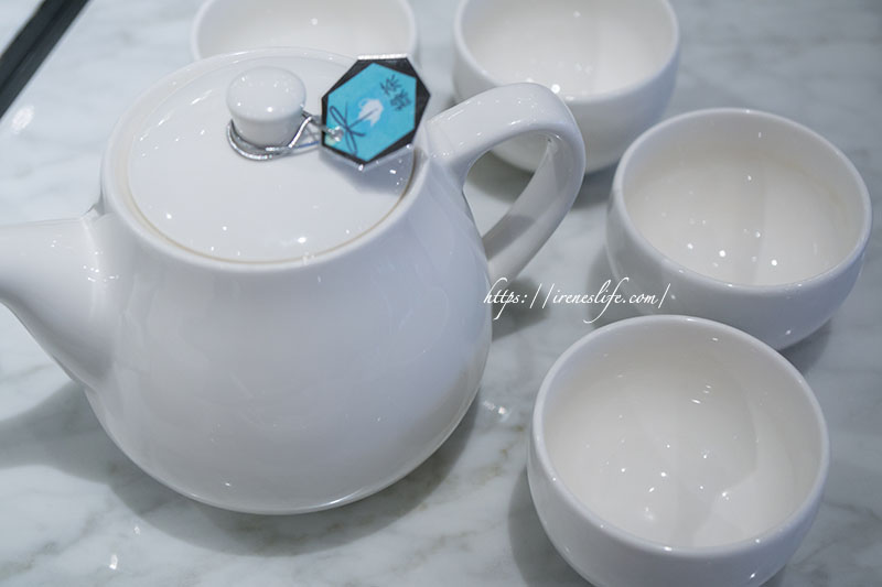 【台北大安區】網美風浮誇又療癒的港式飲茶餐廳,分不清是藝術品還是甜點.唐點小聚 【台北大安區】網美風浮誇又療癒的港式飲茶餐廳,分不清是藝術品還是甜點.唐點小聚