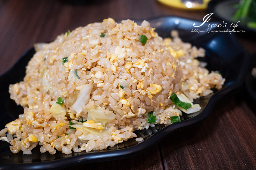金山美食推薦｜生意好到甩鍋炒不停！炒飯、炒麵、熱炒推薦，生意很好的在地美食
