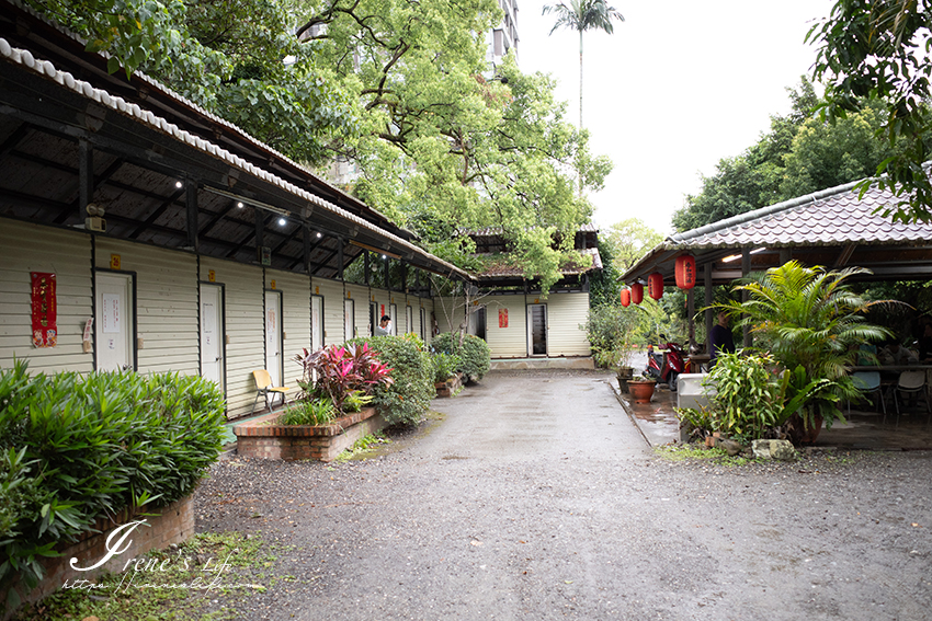 宜蘭礁溪超便宜溫泉湯屋，假日只要200元就能享有雙人湯屋，加一人也只要30元