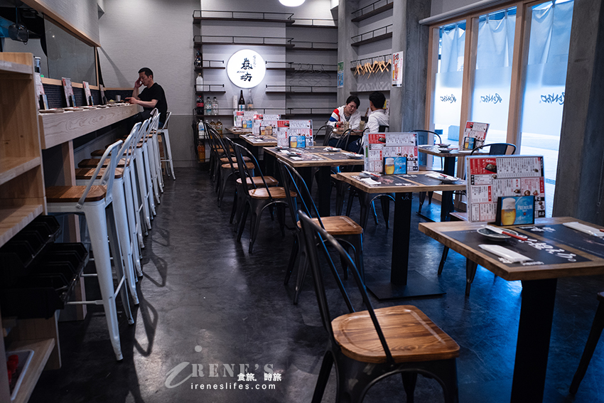 宮崎車站美食,創業25年的炭烤雞肉專賣店,炭火烤地雞超大一串,南蠻雞也吃得到 宮崎車站美食,創業25年的炭烤雞肉專賣店,炭火烤地雞超大一串,南蠻雞也吃得到