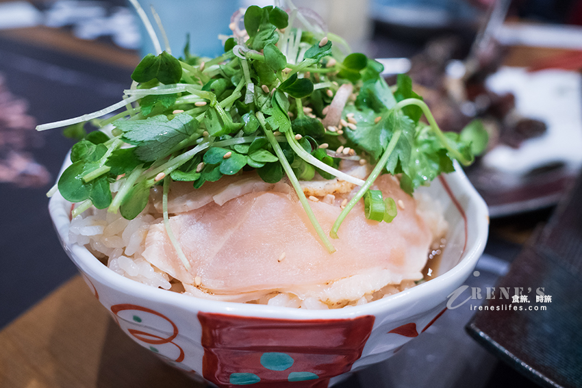 宮崎車站美食,創業25年的炭烤雞肉專賣店,炭火烤地雞超大一串,南蠻雞也吃得到 宮崎車站美食,創業25年的炭烤雞肉專賣店,炭火烤地雞超大一串,南蠻雞也吃得到