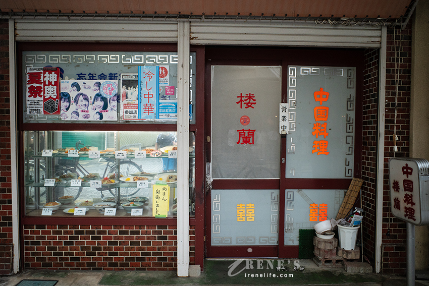 懷舊且在地的新潟商店街，安靜的「上古町商店街」夾雜著文青與復古，人潮稀疏超舒服的氛圍