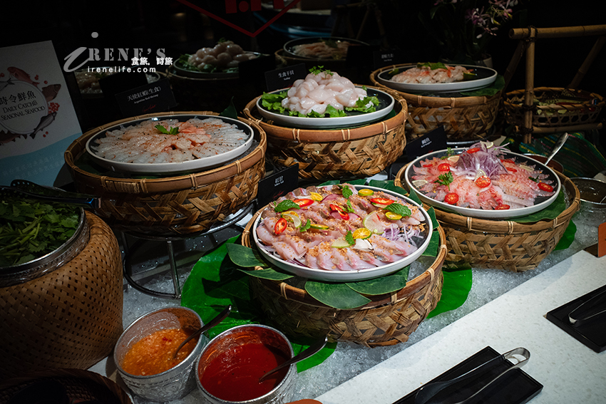 全台唯一泰式buffet吃到飽,重磅回歸的泰市場,來看看有哪些讓人垂涎的菜色吧 全台唯一泰式buffet吃到飽,重磅回歸的泰市場,來看看有哪些讓人垂涎的菜色吧