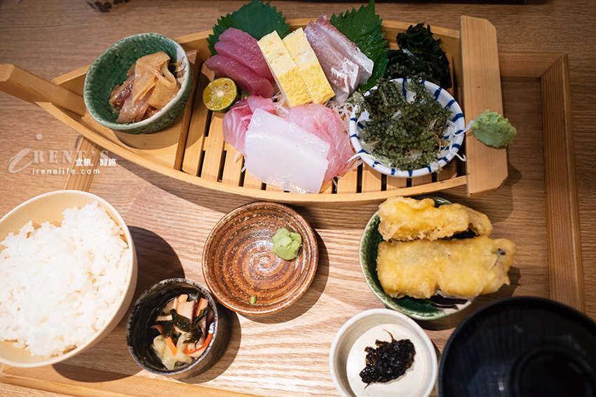 沖繩美食推薦｜近美麗海水族館的平價海鮮定食，階梯式生魚片好浮誇，烤魚超大份