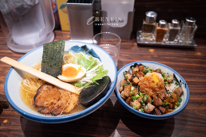 店舖幾乎都在日本東京的高人氣拉麵店，超清爽柚子鹽拉麵好美味！沾麵、叉燒飯也都很驚艷