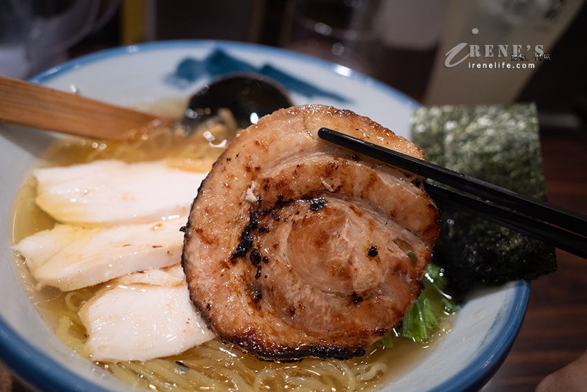 店舖幾乎都在日本東京的高人氣拉麵店，超清爽柚子鹽拉麵好美味！沾麵、叉燒飯也都很驚艷