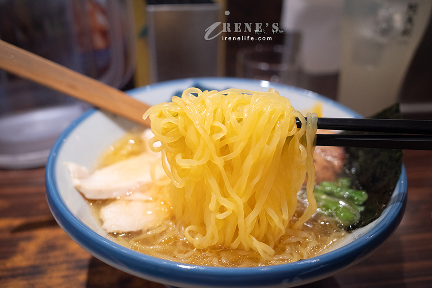 店舖幾乎都在日本東京的高人氣拉麵店，超清爽柚子鹽拉麵好美味！沾麵、叉燒飯也都很驚艷