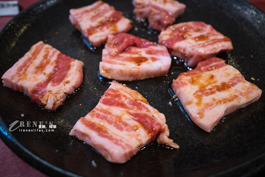 東京淺草推薦燒肉,TOKYO燒肉百名店之一!還沒開門就掛出已客滿,沒預約吃不到 東京淺草推薦燒肉,TOKYO燒肉百名店之一!還沒開門就掛出已客滿,沒預約吃不到