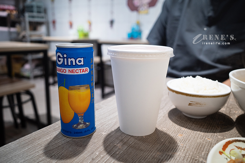 泰國老闆開的道地泰式船麵,份量大、辣度可調整,濃郁船麵、泰奶酸辣麵各有特色 泰國老闆開的道地泰式船麵,份量大、辣度可調整,濃郁船麵、泰奶酸辣麵各有特色
