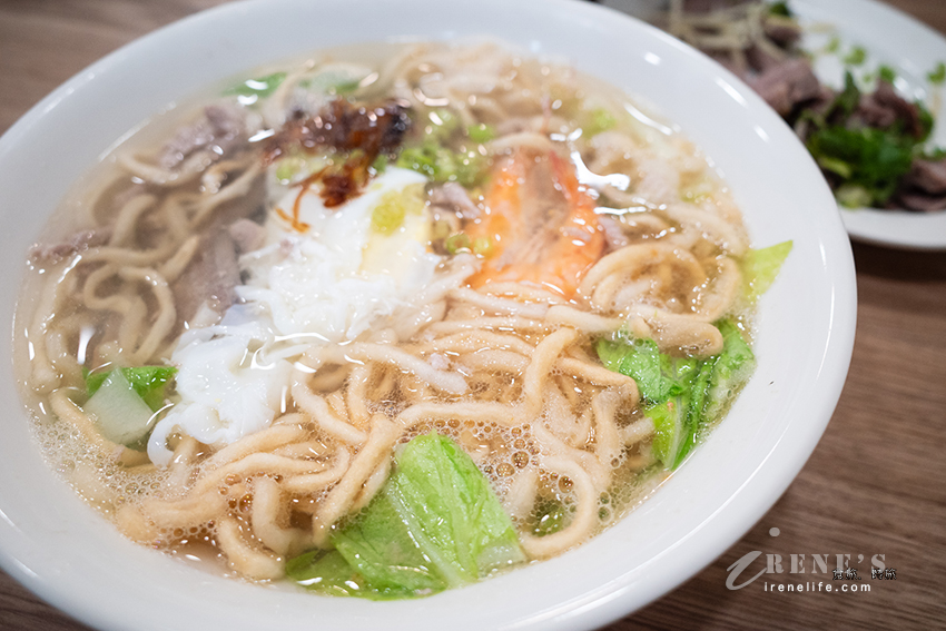 三重自強路無名米粉湯、海產粥回來了！一樣料多多的海產粥配上新鮮的黑白切