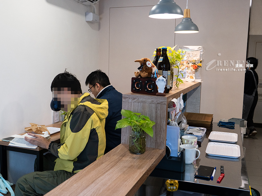 大龍街可愛舒適的早午餐店,手工燉製肉醬吐司/乳酪蛋餅捲、鐵觀音奶酥厚片 大龍街可愛舒適的早午餐店,手工燉製肉醬吐司/乳酪蛋餅捲、鐵觀音奶酥厚片