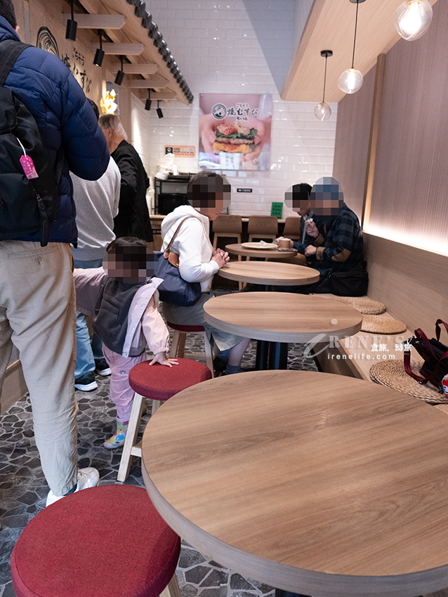 日本京都來台的人氣飯糰！包裝精緻口味多，有內用座位，唯一缺點就是份量精緻