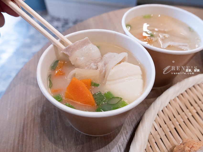 日本京都來台的人氣飯糰！包裝精緻口味多，有內用座位，唯一缺點就是份量精緻