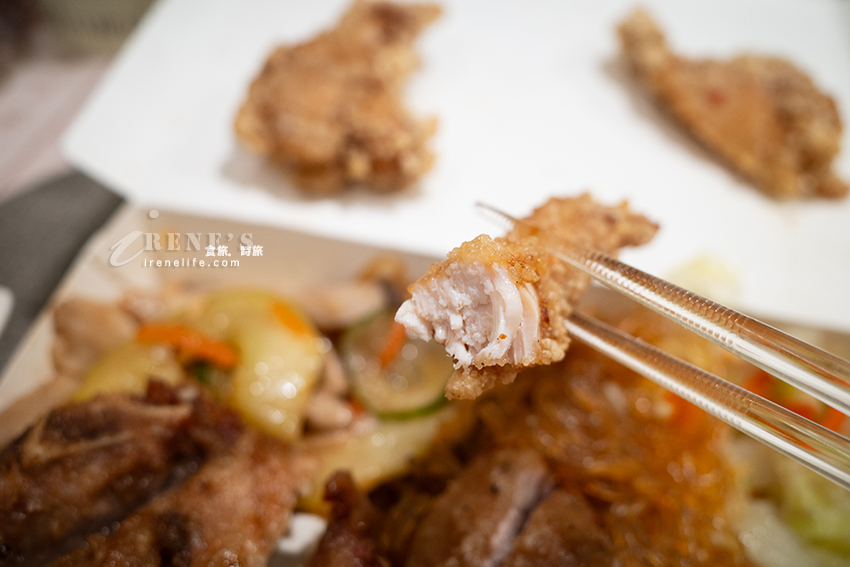 只賣平日而且一天只賣3小時的巷弄排隊便當店!只能外帶無內用,人氣必吃小雞飯 只賣平日而且一天只賣3小時的巷弄排隊便當店!只能外帶無內用,人氣必吃小雞飯