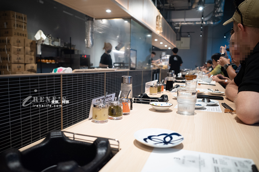 日本來的人氣漢堡排店進駐大巨蛋囉！厚切牛舌、和牛漢堡排通通有，日本越光米無限供應