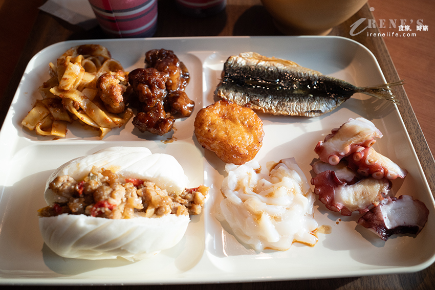 離關西機場只要兩站,一出站就到飯店,房間寬敞有大浴場,早餐海鮮丼吃到飽!適合早班機晚班機 離關西機場只要兩站,一出站就到飯店,房間寬敞有大浴場,早餐海鮮丼吃到飽!適合早班機晚班機