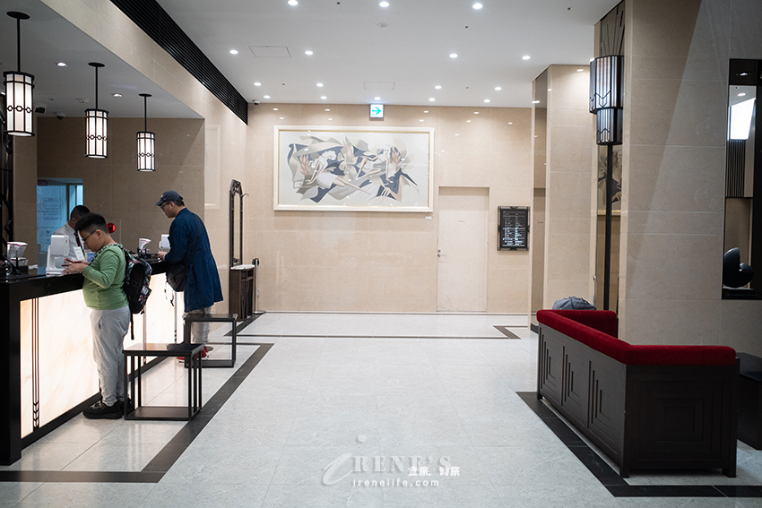 大阪梅田推薦住宿,地點優越房價親民,從大阪梅田地下街就可直通飯店,有中文服務人員 大阪梅田推薦住宿,地點優越房價親民,從大阪梅田地下街就可直通飯店,有中文服務人員