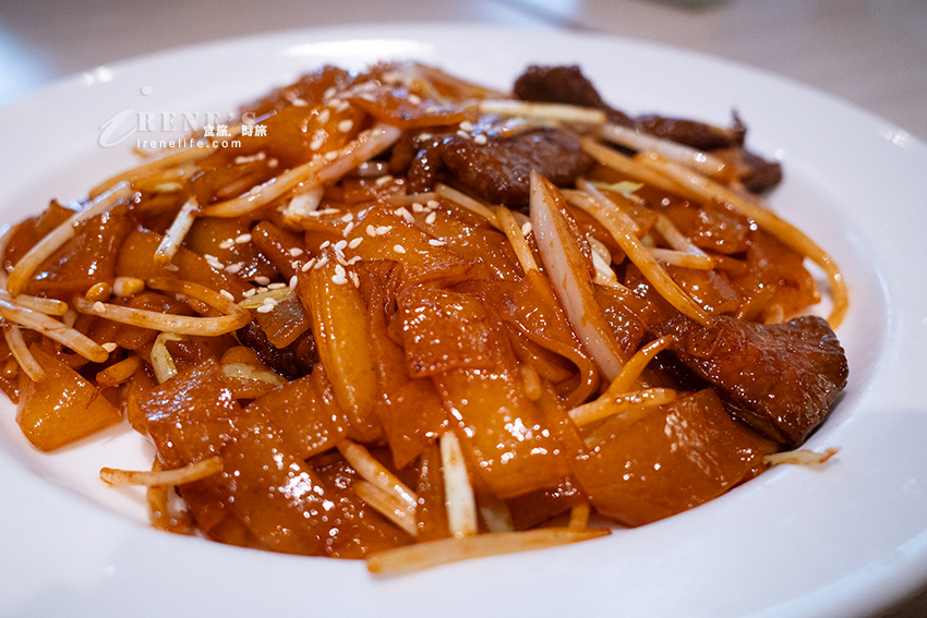 三重港式料理茶餐廳,熱炒、港點、煲飯、粥品樣樣有,選擇性超多,聚餐聚會皆合宜 三重港式料理茶餐廳,熱炒、港點、煲飯、粥品樣樣有,選擇性超多,聚餐聚會皆合宜