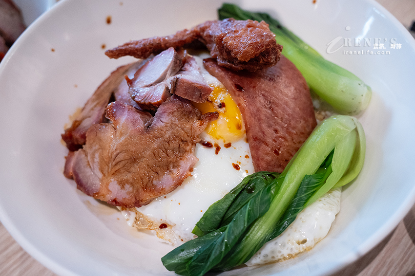 三重港式料理茶餐廳,熱炒、港點、煲飯、粥品樣樣有,選擇性超多,聚餐聚會皆合宜 三重港式料理茶餐廳,熱炒、港點、煲飯、粥品樣樣有,選擇性超多,聚餐聚會皆合宜