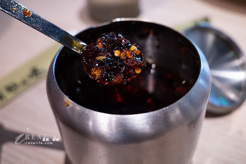 三重港式料理茶餐廳,熱炒、港點、煲飯、粥品樣樣有,選擇性超多,聚餐聚會皆合宜 三重港式料理茶餐廳,熱炒、港點、煲飯、粥品樣樣有,選擇性超多,聚餐聚會皆合宜